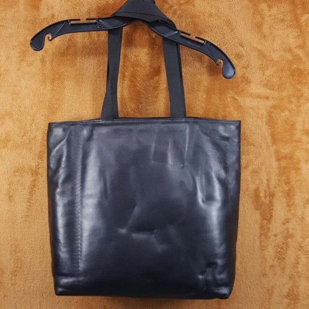 VALENTINO GARAVANI Mens Black Nappa Leather Tote V Logo Plaque Top Handle $2595